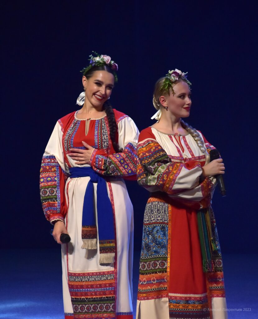 0506b4aa586236425fe7fadf02ae5f24-829x1024 Алёна Арзамасцева