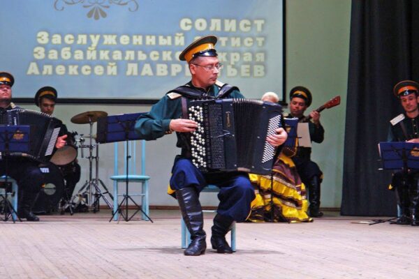 Алексей Лаврентьев
