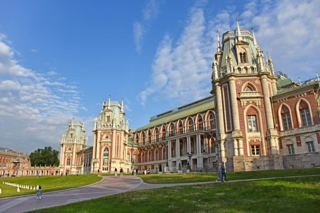1666088529_750669-1024x683 Москва