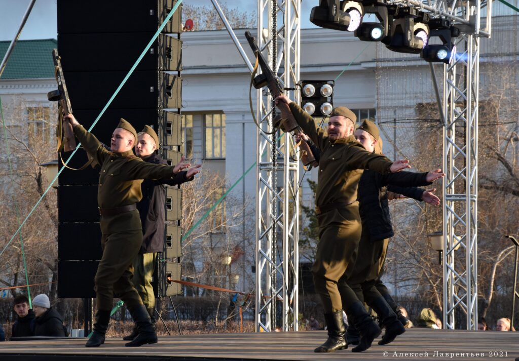 1666693340_2ee74e-1024x713 Музыкальный театр национальных культур "Забайкальские узоры"