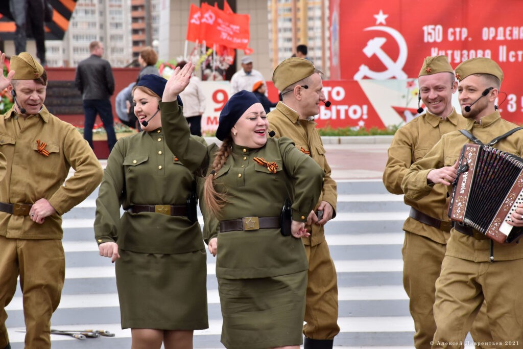 1666693789_5de713-1024x683 Ансамбль песни и пляски "Забайкальские казаки"