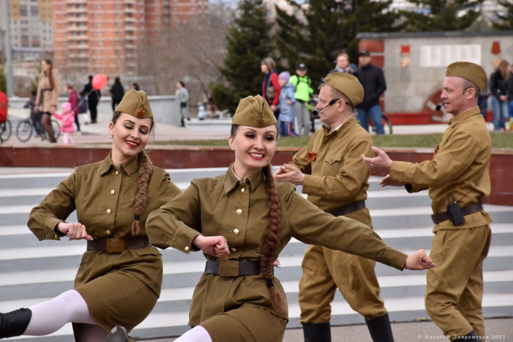 1666693802_d1e47a-1024x683 Ансамбль песни и пляски "Забайкальские казаки"