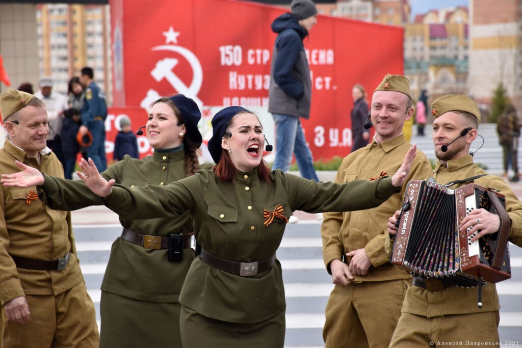 1666693843_81dbe9-1024x683 Ансамбль песни и пляски "Забайкальские казаки"
