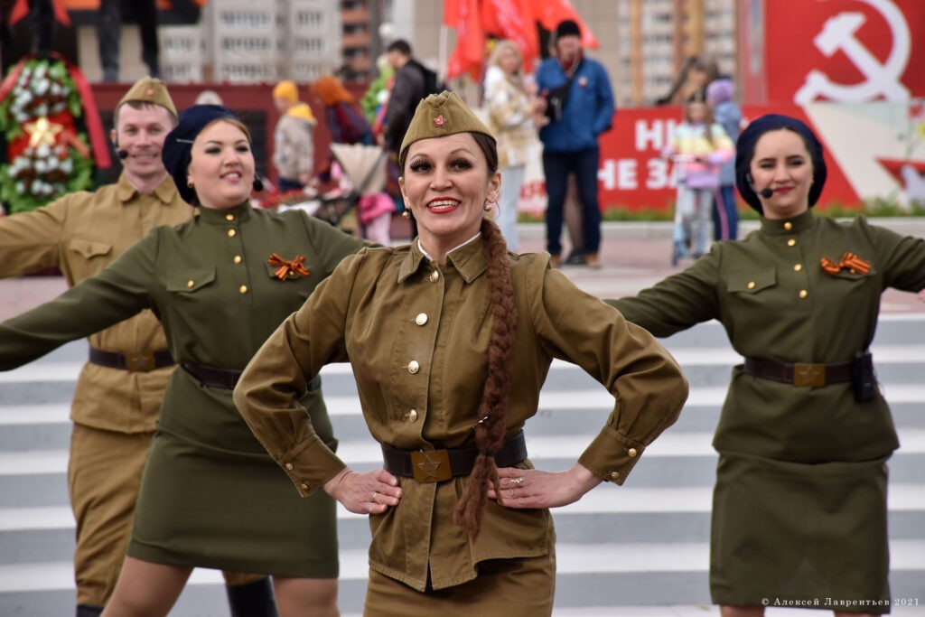 1666693848_9ec971-1024x683 Ансамбль песни и пляски "Забайкальские казаки"