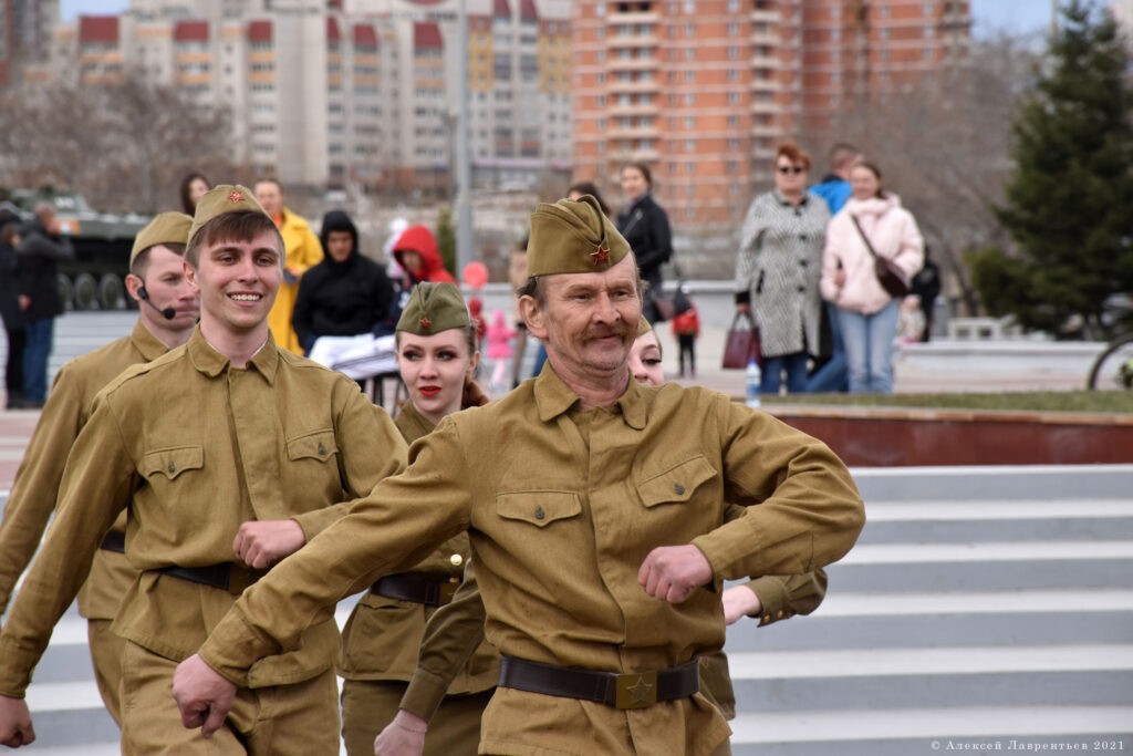 1666693874_921a65-1024x683 Ансамбль песни и пляски "Забайкальские казаки"