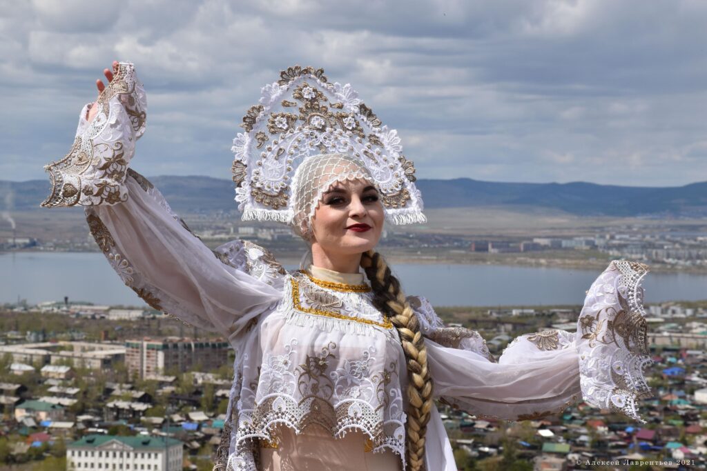 1666694222_83ca3e-1024x683 Ансамбль песни и пляски "Забайкальские казаки"