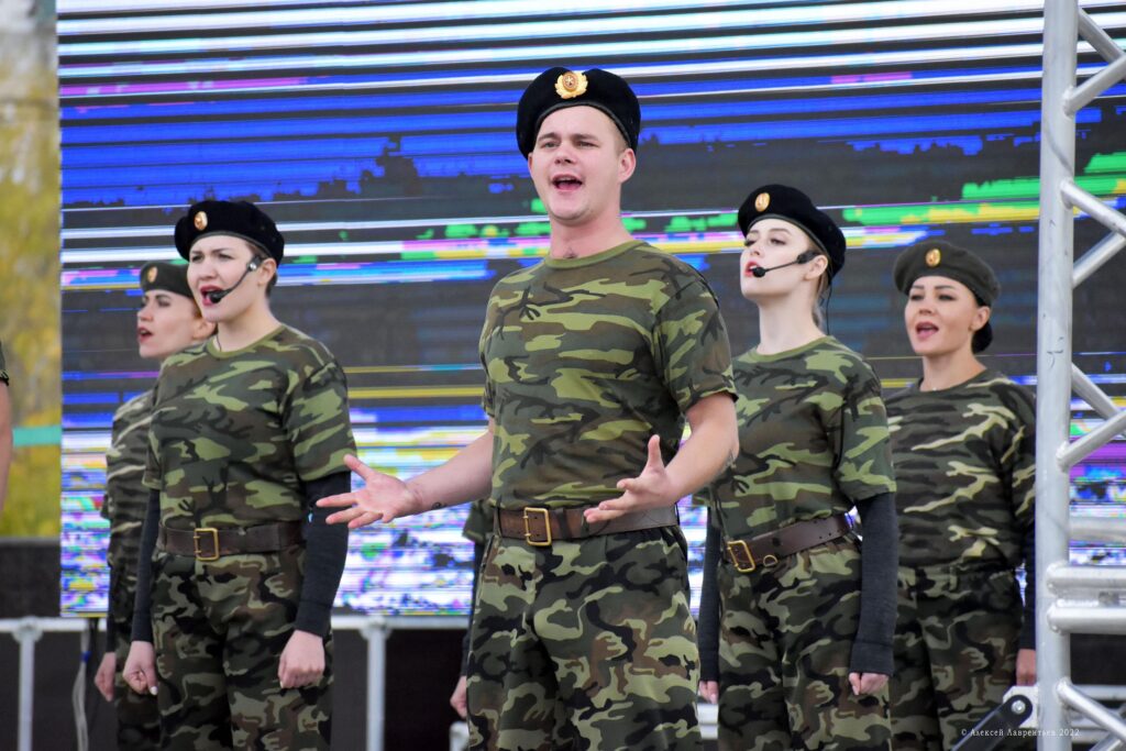 1666695046_bf25cd-1024x683 Музыкальный театр национальных культур "Забайкальские узоры"