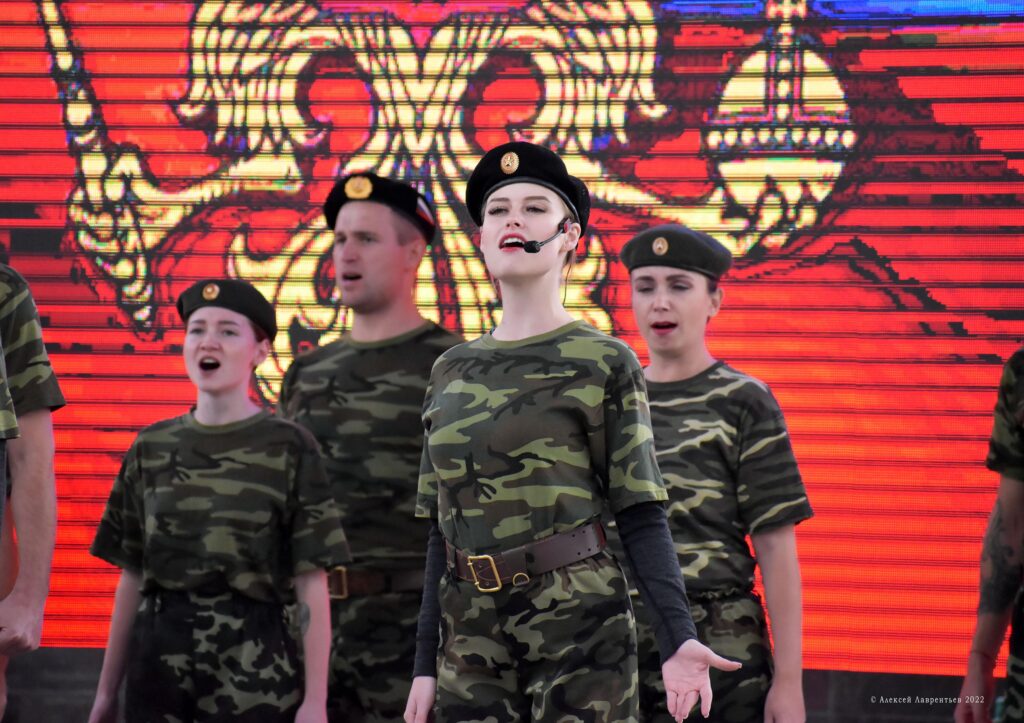 1666695050_95fdaf-1024x723 Музыкальный театр национальных культур "Забайкальские узоры"