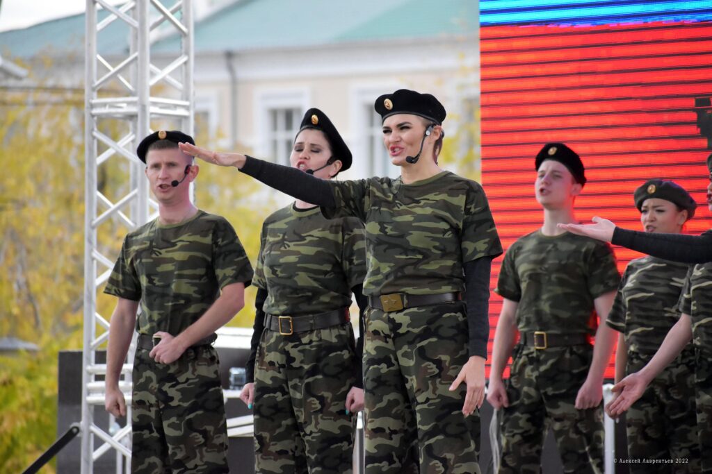 1666695050_db62af-1024x683 Музыкальный театр национальных культур "Забайкальские узоры"