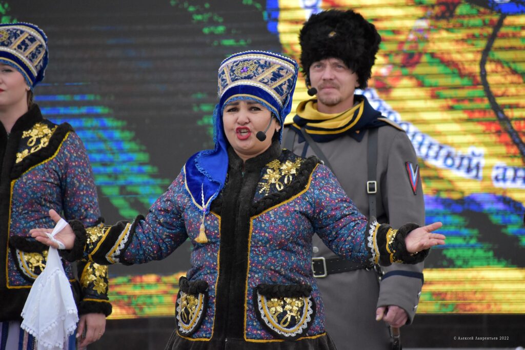 1666695149_39b3d2-1024x683 Ансамбль песни и пляски "Забайкальские казаки"