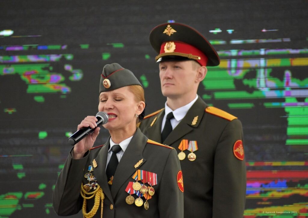 1666695461_273730-1024x725 Концерт-митинг в поддержку референдума на Донбассе