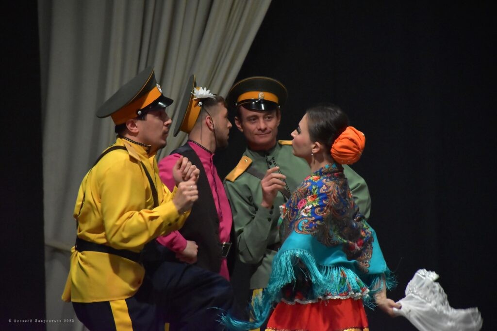 1666702585_dd28a0-1024x683 Ансамбль песни и пляски "Забайкальские казаки"