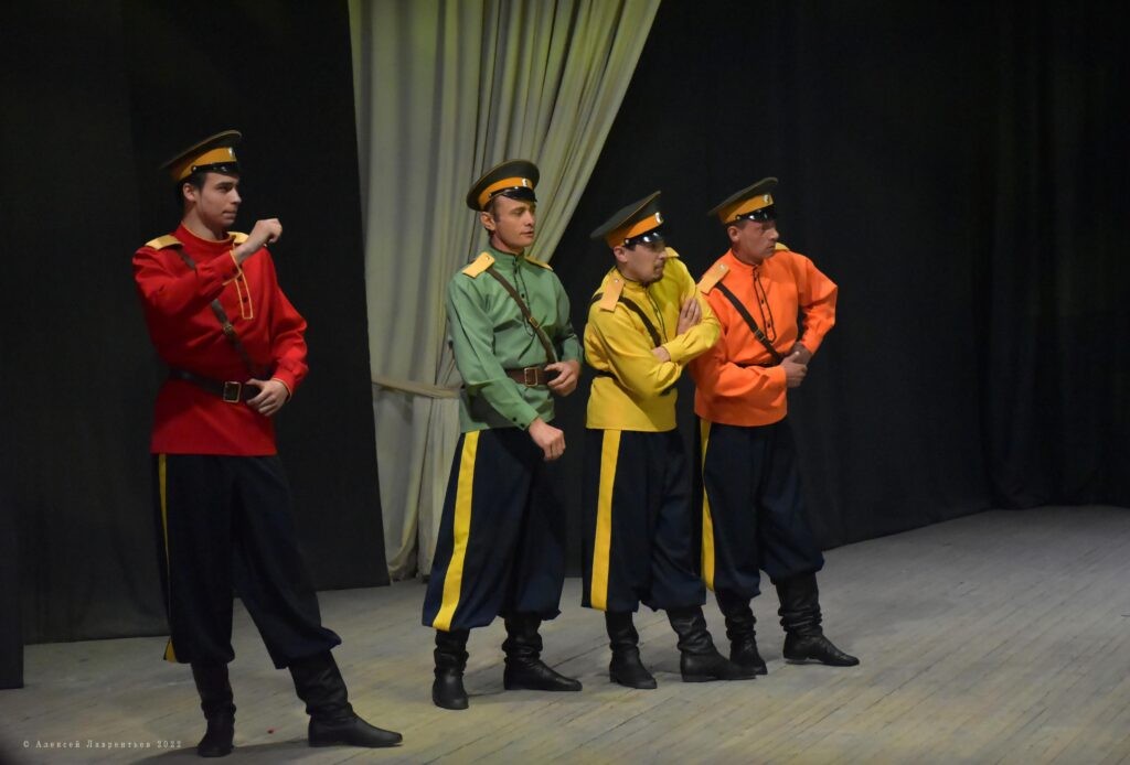 1666702594_568be1-1024x694 Ансамбль песни и пляски "Забайкальские казаки"