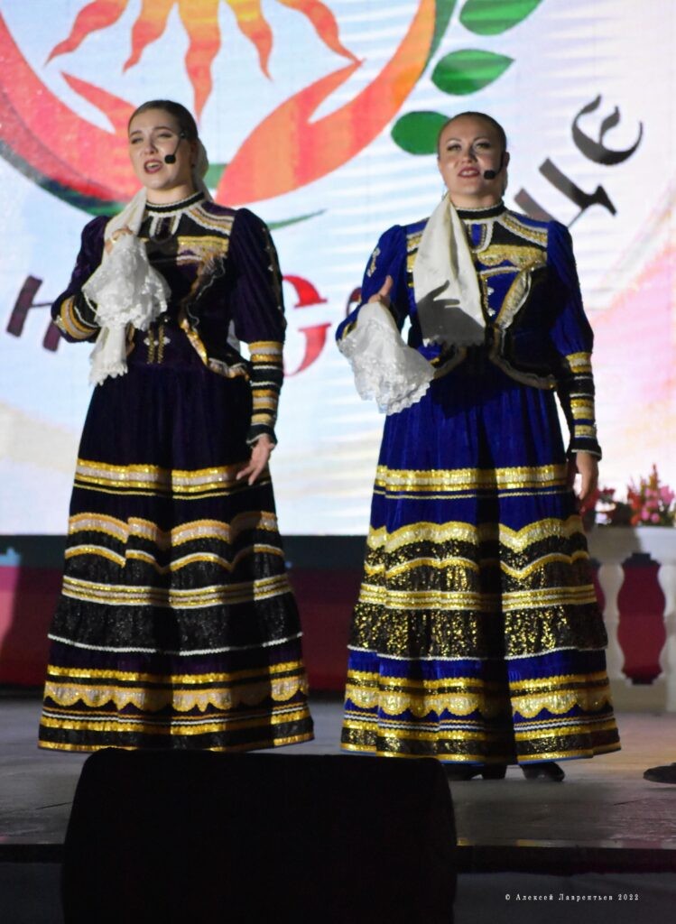 1666702892_e478e9-749x1024 Ансамбль песни и пляски "Забайкальские казаки"