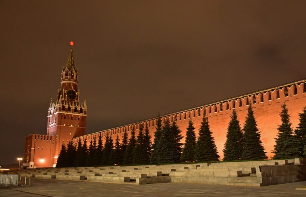26c83b652b90fc75c91bd81953916ad9-1024x661 Москва