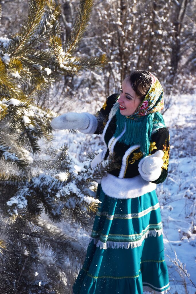 45b4fdbded8694f859cd285c2669b544-683x1024 Зимняя  фотосессия "Забайкальские казачки"