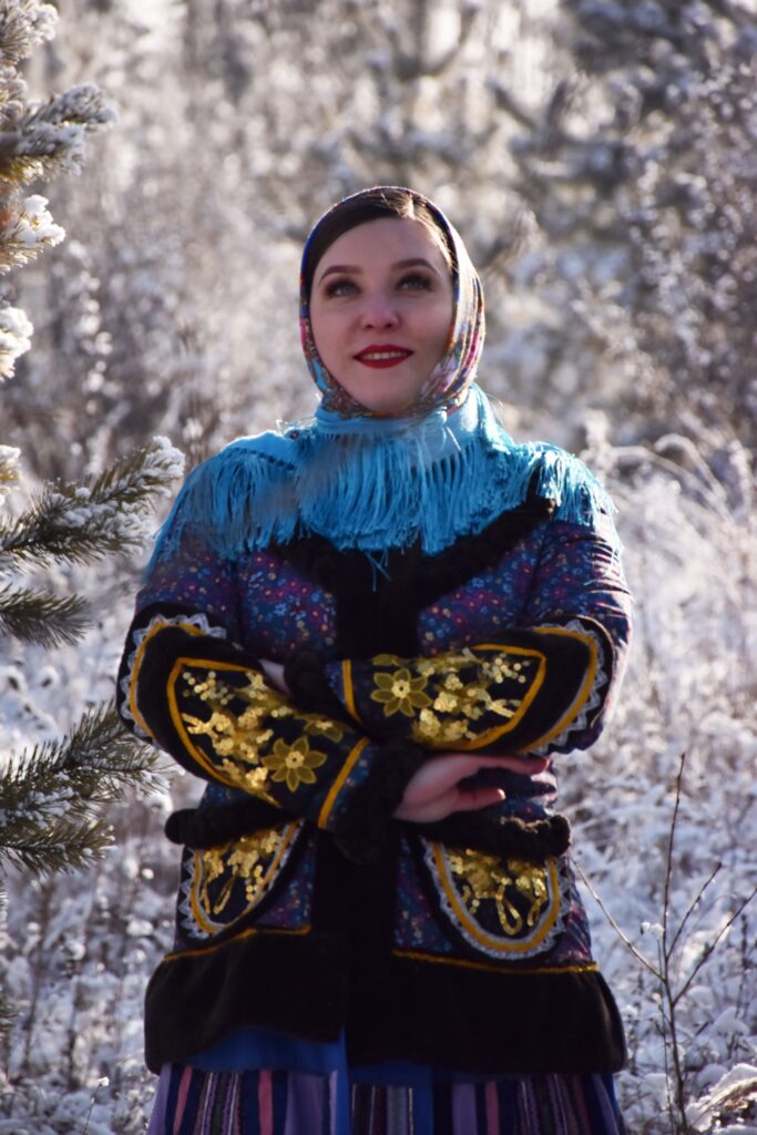 c6f14042db301665771e86f5cf73f587-683x1024 Зимняя  фотосессия "Забайкальские казачки"