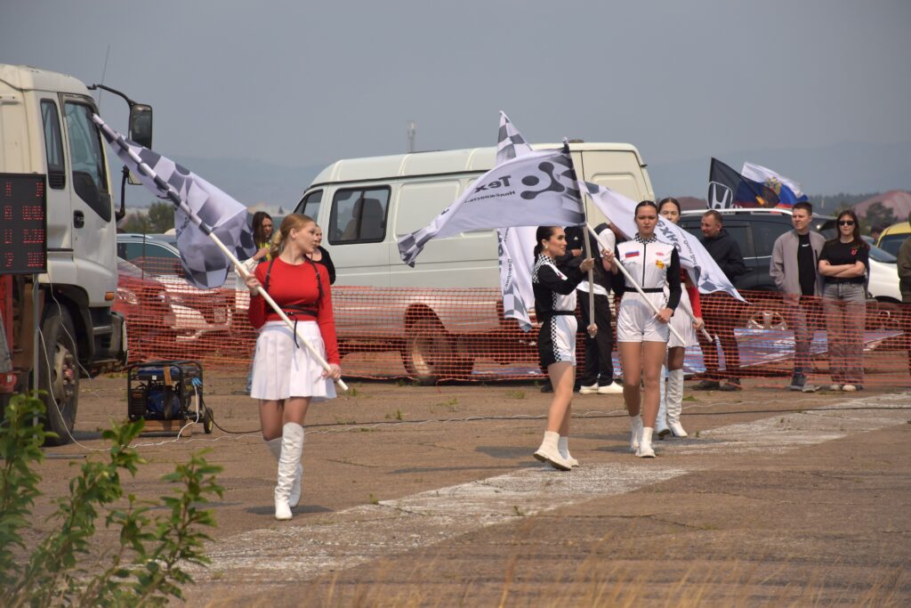 743e2126c0408afcd4473de54be8fe4d-1024x683 Открытый Кубок городского округа «Город Чита» по автомобильному спорту в дисциплине «дрэг-рейсинг»