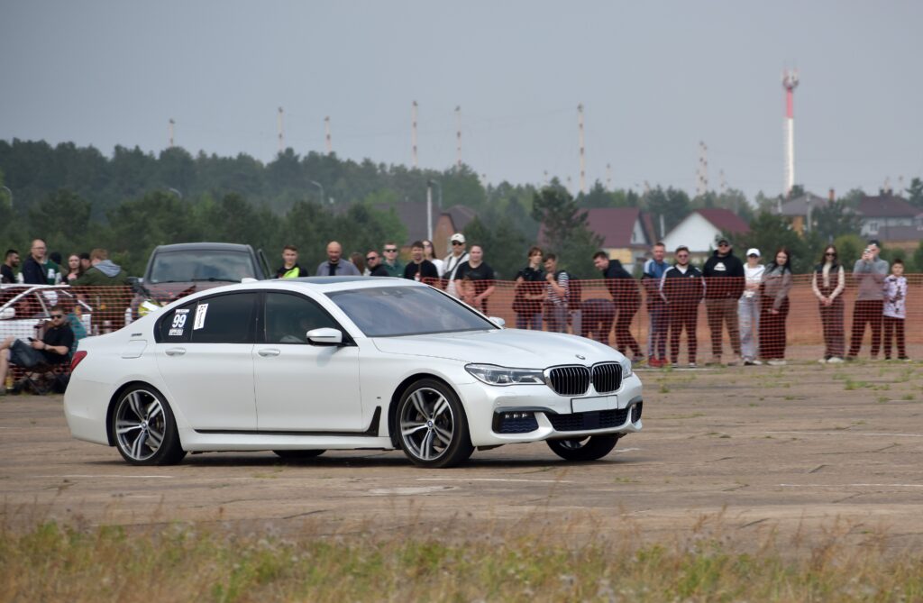 f122fefece143bbc586470041896bd7d-1024x669 Открытый Кубок городского округа «Город Чита» по автомобильному спорту в дисциплине «дрэг-рейсинг»